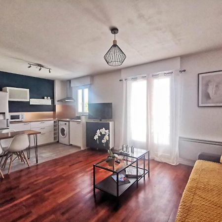 Le 100 Brossolette Apartment Noisy-le-Grand Exterior foto